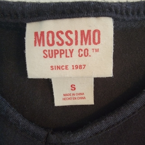 Mossimo black strappy tank - Picture 3 of 3